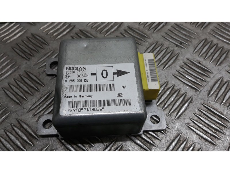 Recambio de centralita airbag para nissan terrano/terrano.ii (r20) se (5-ptas.) referencia OEM IAM 0285001137  285567F001