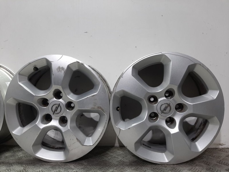 Recambio de juego llantas para opel astra h berlina cosmo referencia OEM IAM 6.5JX16H2ET37  