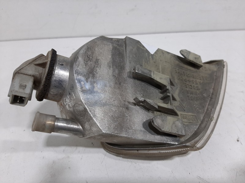 Recambio de piloto delantero derecho para citroën saxo 1.5 d sx referencia OEM IAM 630360  