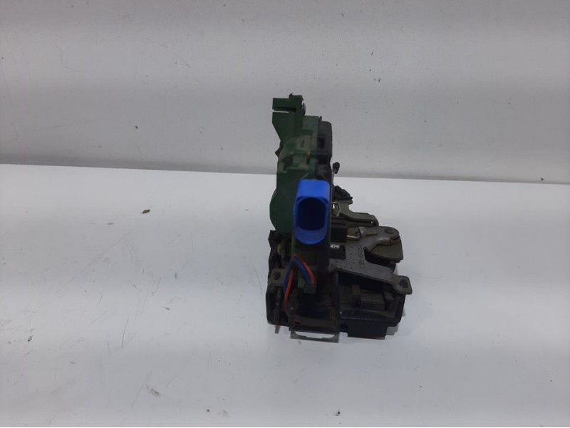 Recambio de cerradura puerta delantera izquierda para seat ibiza (6l1) sport referencia OEM IAM 7E1837015A  