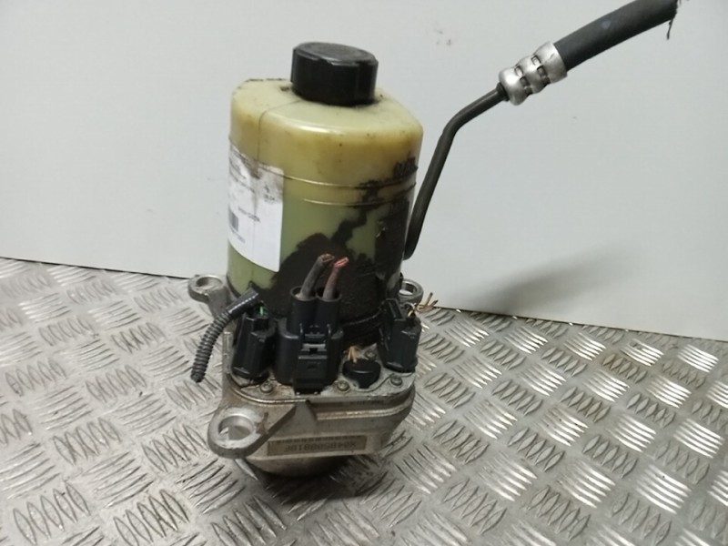 Recambio de bomba direccion para ford focus berlina (cap) ghia referencia OEM IAM 1743471   Recambio de bomba direccion para ford focus berlina (cap) ghia referencia OEM IAM 1743471