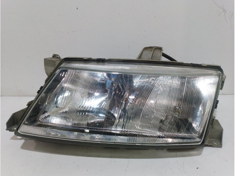 Recambio de faro izquierdo para saab 9-5 sedán 2.0 t e ecopower referencia OEM IAM 5284450  