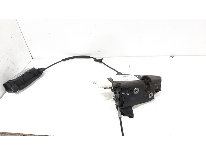 Recambio de cerradura puerta delantera derecha para citroën c4 berlina collection referencia OEM IAM 9136ES  