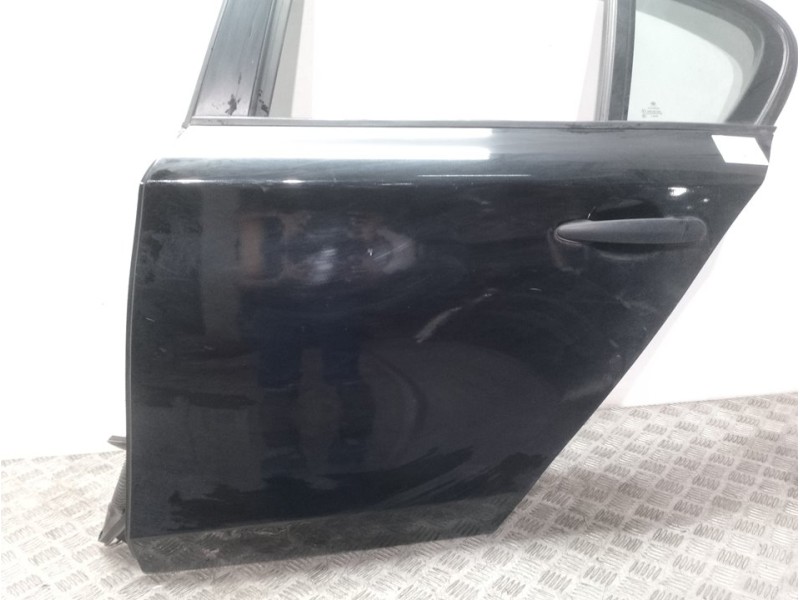 Recambio de puerta trasera izquierda para bmw serie 1 berlina (e81/e87) 116i referencia OEM IAM  NEGRO 