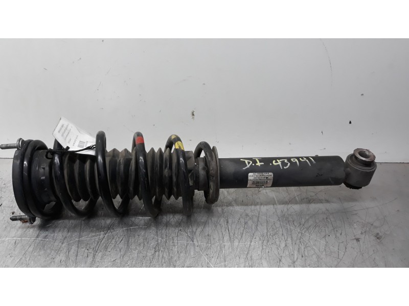 Recambio de amortiguador delantero izquierdo para audi a6 berlina (4b2) 2.4 (121kw) referencia OEM IAM 4B0412031BG  