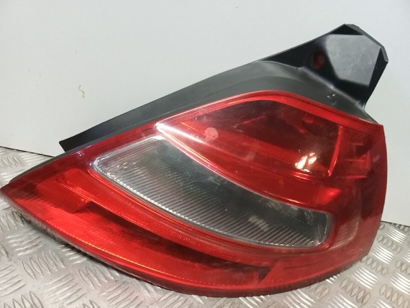 Recambio de piloto trasero derecho para renault megane ii berlina 3p confort expression referencia OEM IAM 8200413216  