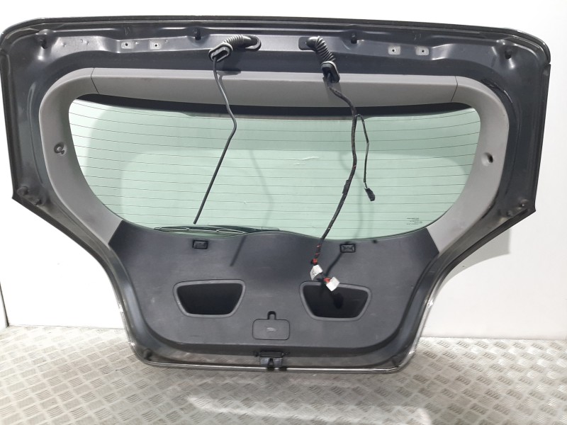 Recambio de porton trasero para kia cee´d active referencia OEM IAM 737001H000  
