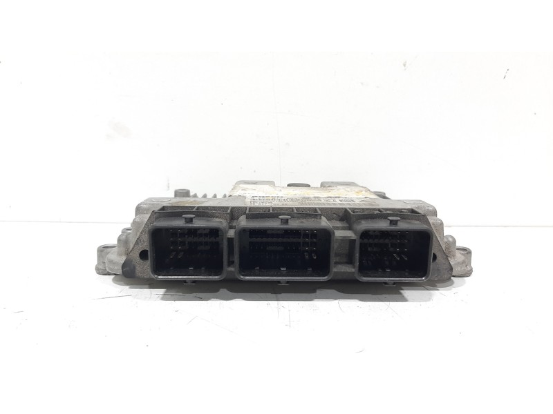 Recambio de centralita motor uce para citroën c4 berlina sx referencia OEM IAM 1940JJ  