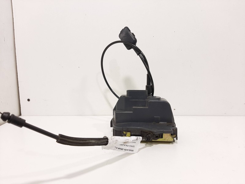 Recambio de cerradura puerta trasera derecha para renault scenic ii referencia OEM IAM  6 PINES 