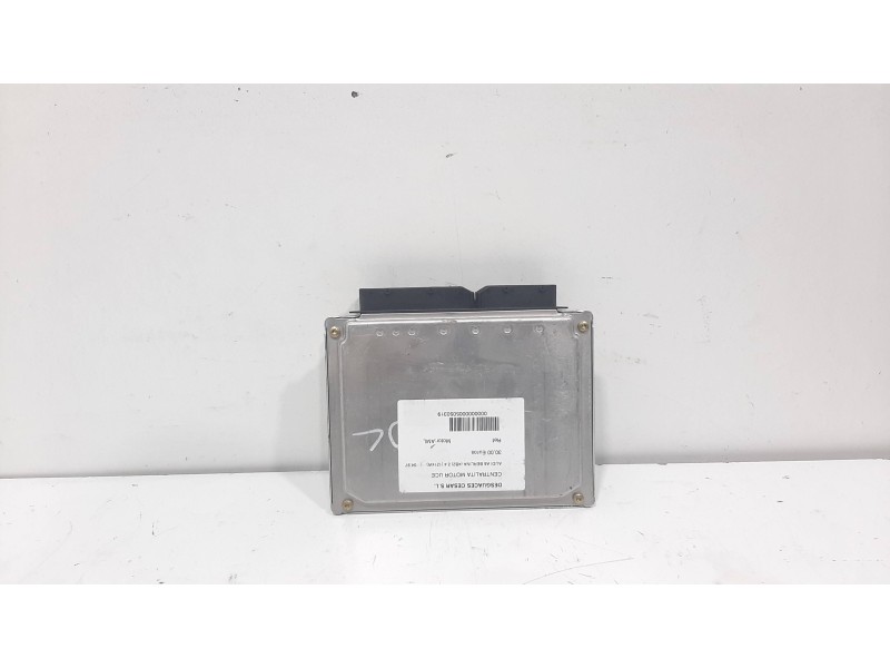 Recambio de centralita motor uce para audi a6 berlina (4b2) 2.4 (121kw) referencia OEM IAM   
