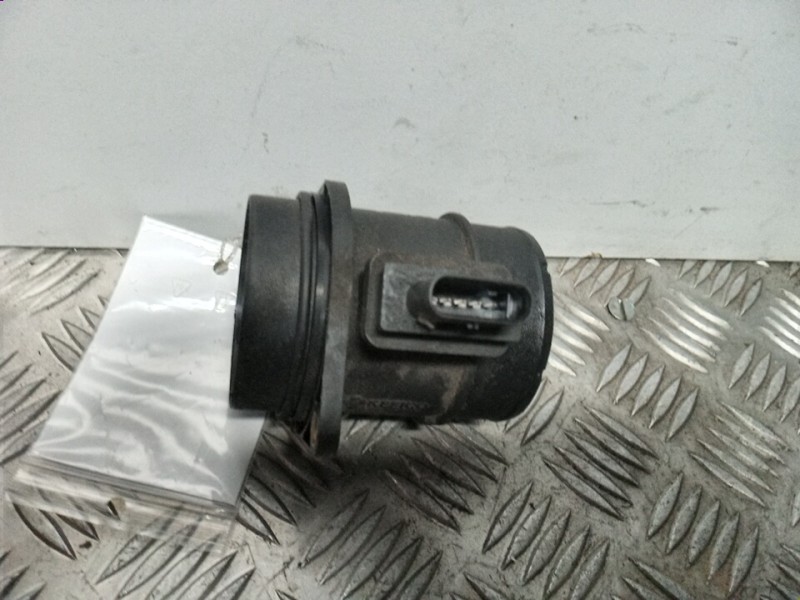 Recambio de caudalimetro para kia cee´d active referencia OEM IAM 281642A401  