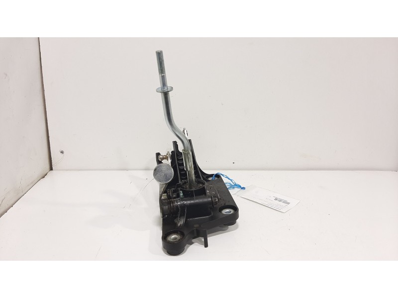 Recambio de palanca cambio para mazda 3 berlina (bk) 1.6 crdt active referencia OEM IAM   