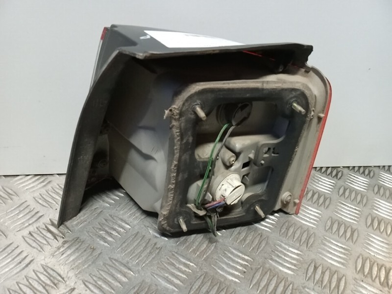 Recambio de piloto trasero izquierdo para kia carens 2.0 crdi ex monovolumen referencia OEM IAM 0K2JB51160A  