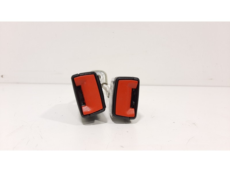 Recambio de enganche cinturon trasero izquierdo para seat ibiza (6j5) stylance / style referencia OEM IAM 6R0857739  