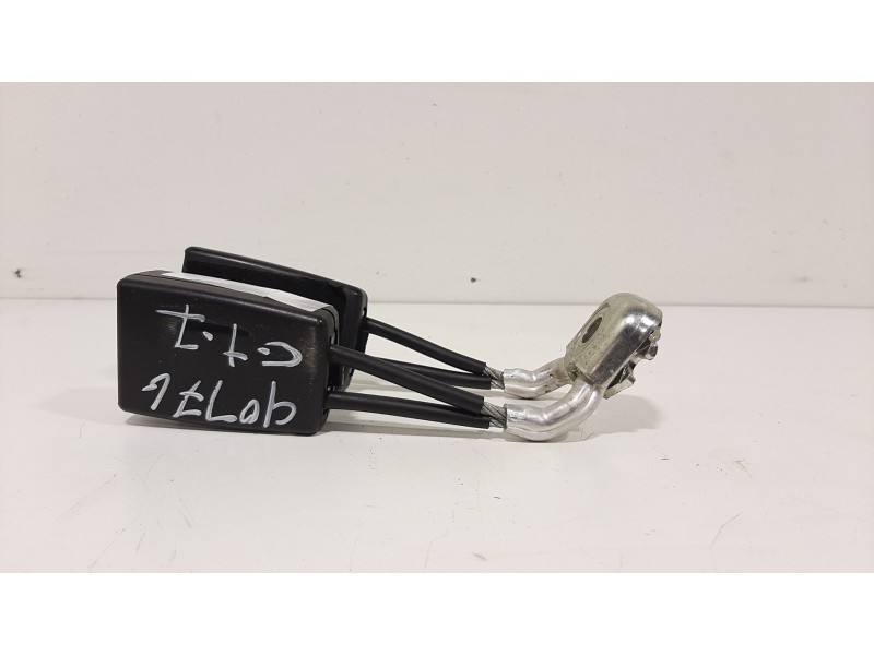 Recambio de enganche cinturon trasero izquierdo para seat ibiza (6j5) stylance / style referencia OEM IAM 6R0857739  