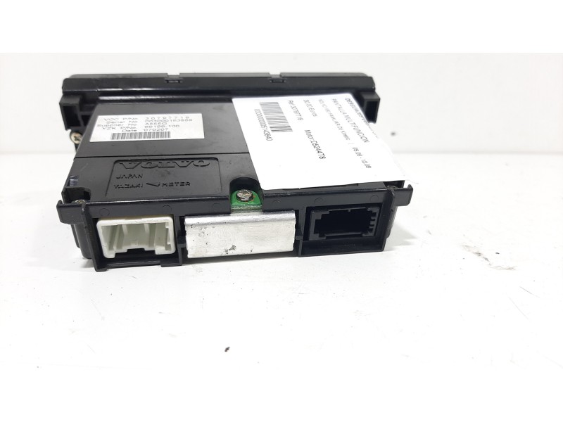 Recambio de pantalla multifuncion para volvo v50 familiar d5 kinetic referencia OEM IAM 30797719  