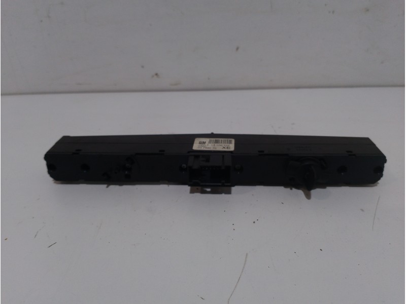 Recambio de warning para opel astra h berlina cosmo referencia OEM IAM   