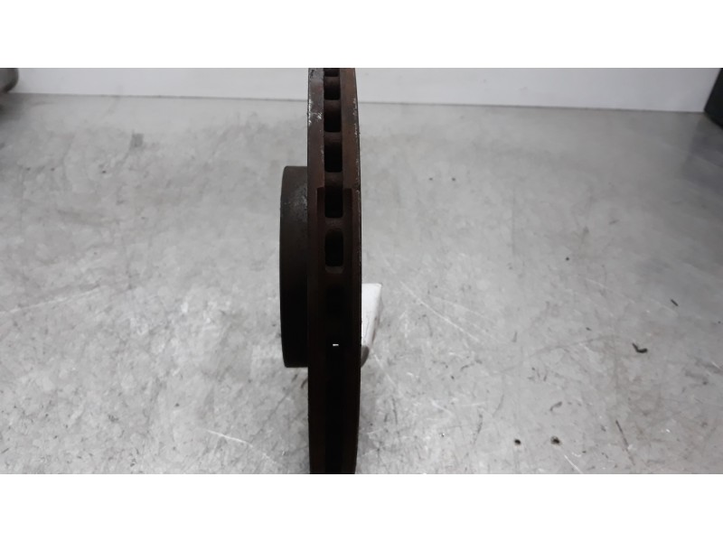 Recambio de disco freno delantero izquierdo para peugeot expert kombi premium (7 asientos) referencia OEM IAM   