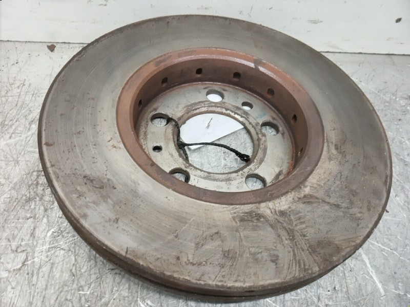 Recambio de disco freno delantero derecho para volkswagen polo (9n3) edition referencia OEM IAM 6R0615301C  