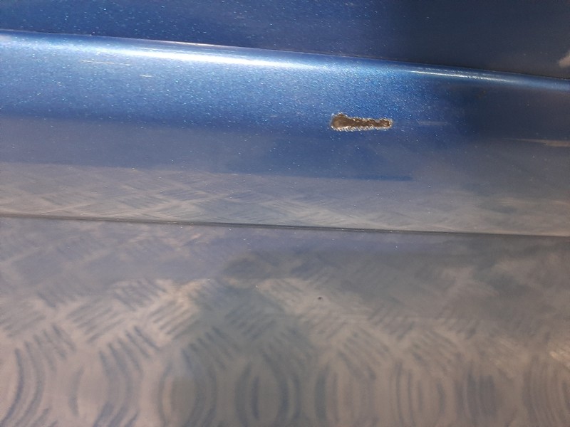 Recambio de puerta trasera izquierda para volkswagen polo (9n3) edition referencia OEM IAM 6Q6833055H AZUL 