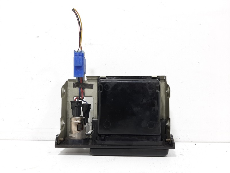 Recambio de cenicero para nissan x-trail (t30) comfort referencia OEM IAM   