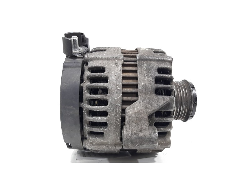 Recambio de alternador para volvo v50 familiar d5 kinetic referencia OEM IAM 0121615014 30773111 