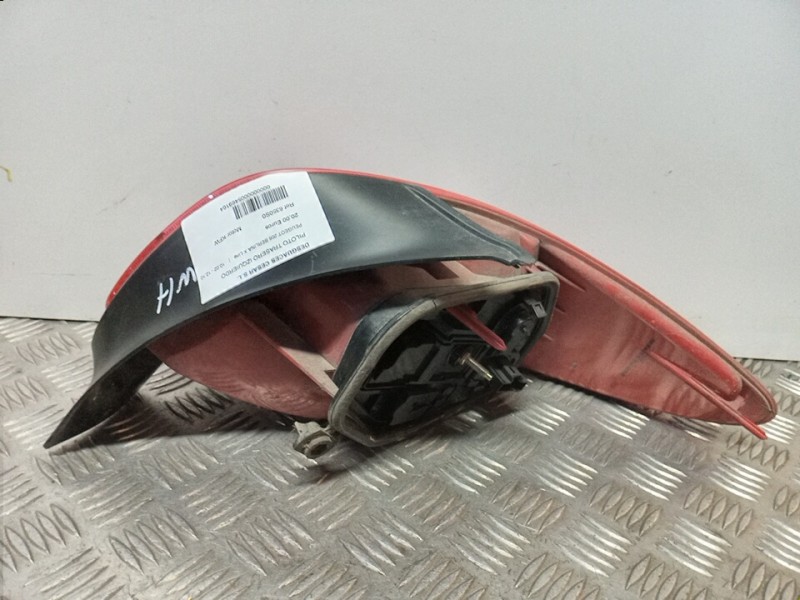 Recambio de piloto trasero izquierdo para peugeot 206 berlina x-line referencia OEM IAM 6350S0  