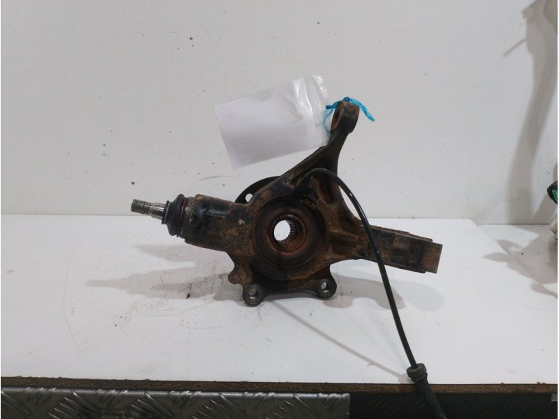 Recambio de mangueta delantera izquierda para peugeot 307 (s1) xs referencia OEM IAM 1606630980  