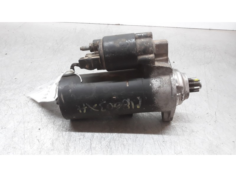 Recambio de motor arranque para volkswagen polo berlina (6n2) trendline referencia OEM IAM 0001124011  