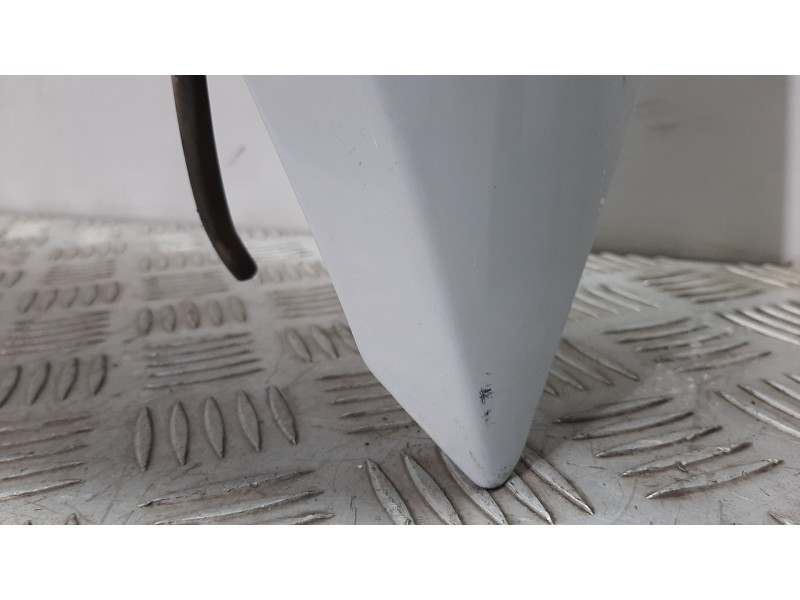 Recambio de capot para renault scenic ii confort dynamique referencia OEM IAM 651001097R BLANCO 