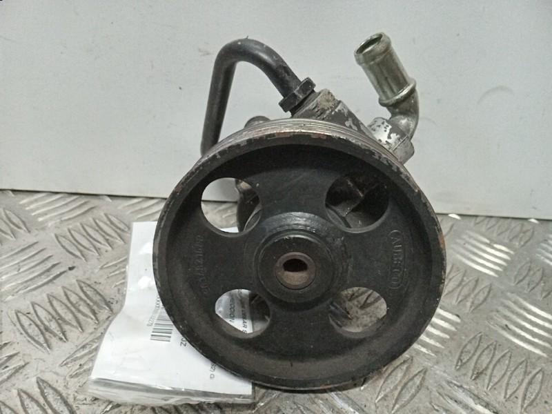 Recambio de bomba direccion para peugeot 306 berlina 3/4/5 puertas (s2) graffic referencia OEM IAM 96360703803  
