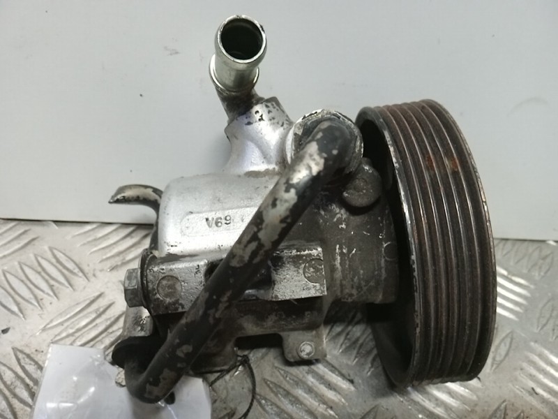 Recambio de bomba direccion para peugeot 306 berlina 3/4/5 puertas (s2) graffic referencia OEM IAM 96360703803  