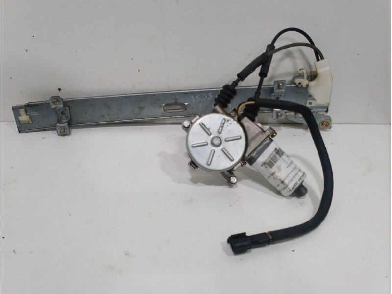 Recambio de elevalunas delantero derecho para kia rio rs berlina (5-ptas.) referencia OEM IAM  2 PINES 