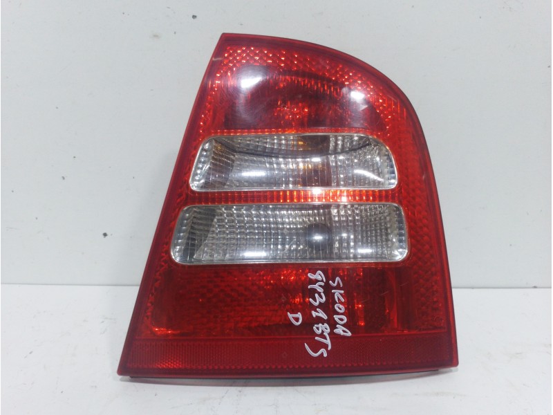 Recambio de piloto trasero derecho para skoda octavia berlina (1u2) ambiente referencia OEM IAM 1U6945096  