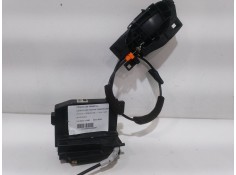 Recambio de cerradura puerta trasera derecha para citroën c4 picasso feel referencia OEM IAM 9826133680 7 PINES  2