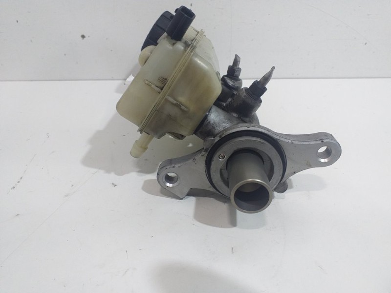 Recambio de bomba freno para renault megane iii berlina 5 p expression referencia OEM IAM 460910009R  