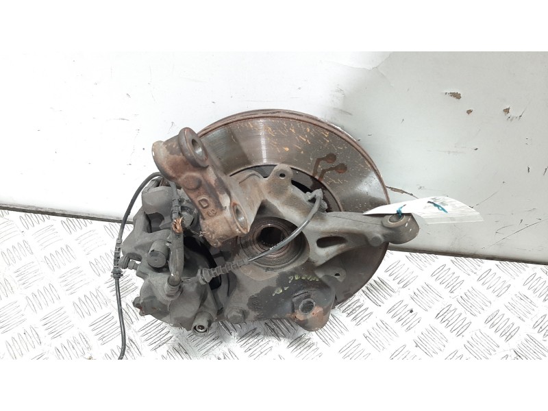 Recambio de mangueta delantera derecha para renault megane iii sport tourer dynamique referencia OEM IAM 400147163R  