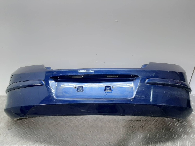 Recambio de paragolpes trasero para opel astra h berlina cosmo referencia OEM IAM 13362604 AZUL 