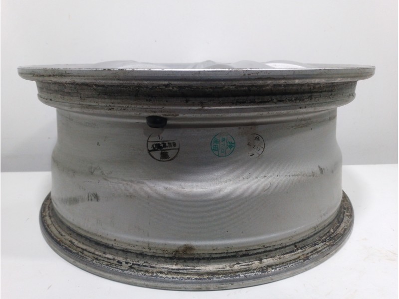 Recambio de llanta para mitsubishi grandis (na0w) 2.0 di-d inform referencia OEM IAM    Recambio de llanta para mitsubishi grandis (na0w) 2.0 di-d inform referencia OEM IAM