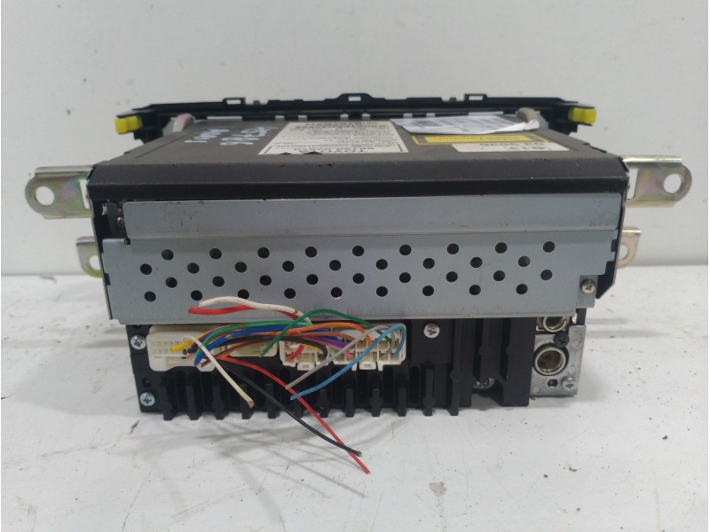 Recambio de sistema audio / radio cd para toyota auris luna referencia OEM IAM 8612002570  