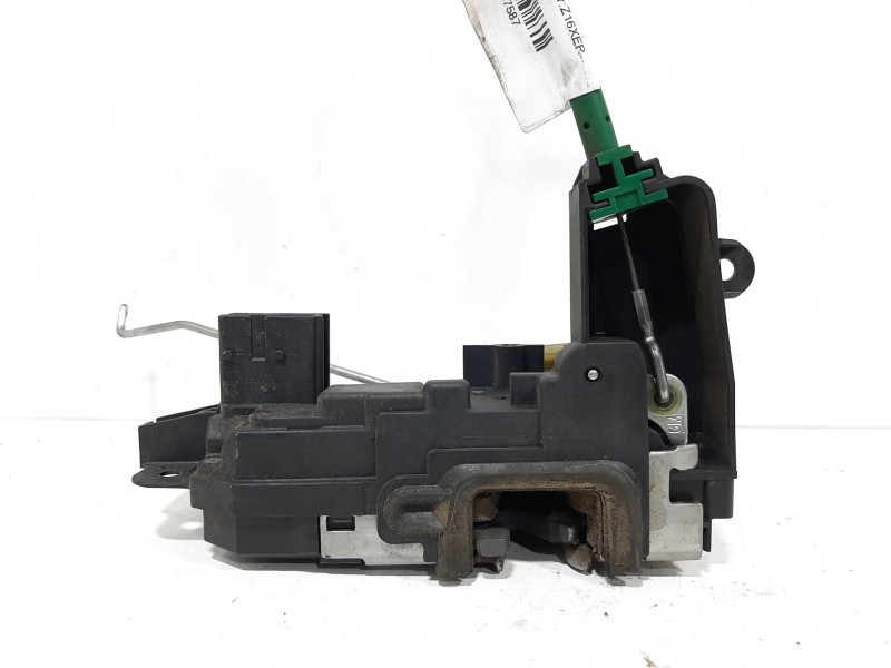 Recambio de cerradura puerta delantera izquierda para opel astra h berlina cosmo referencia OEM IAM 13128111  