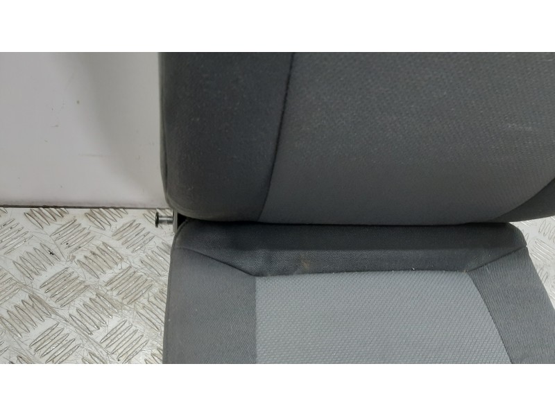 Recambio de asientos tercera fila para opel zafira a blue line referencia OEM IAM   