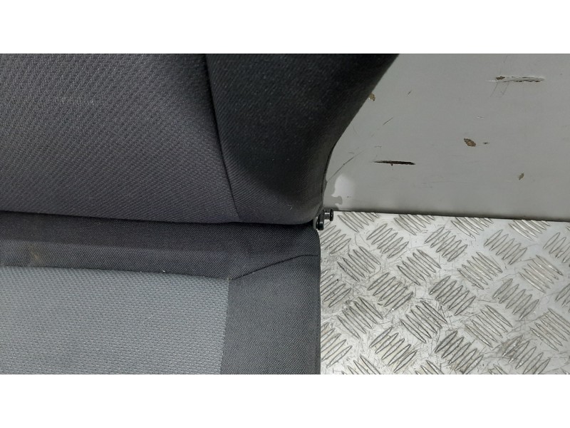 Recambio de asientos tercera fila para opel zafira a blue line referencia OEM IAM   
