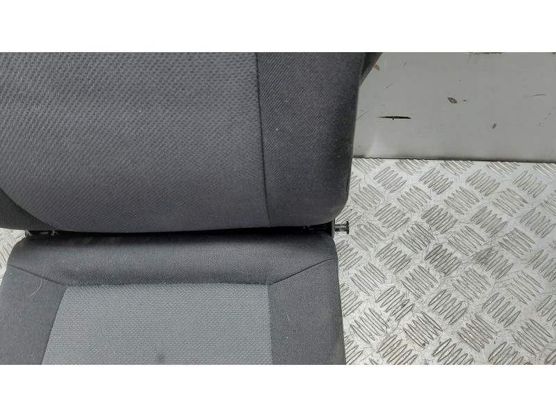 Recambio de asientos tercera fila para opel zafira a blue line referencia OEM IAM   