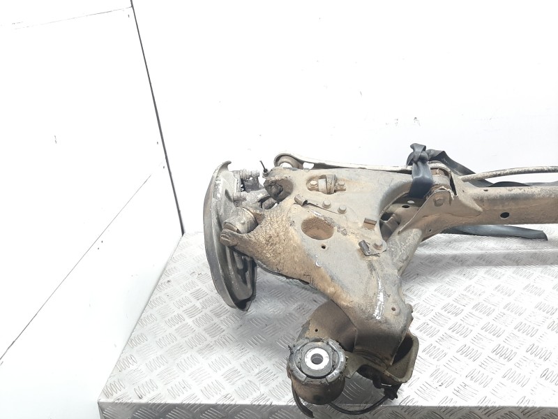 Recambio de puente trasero para audi a4 avant (8e) 2.5 tdi referencia OEM IAM   