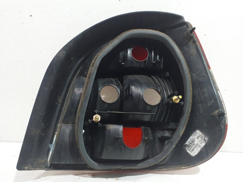 Recambio de piloto trasero izquierdo para renault scenic (ja..) 2.0 16v dynamique referencia OEM IAM 7700428054  