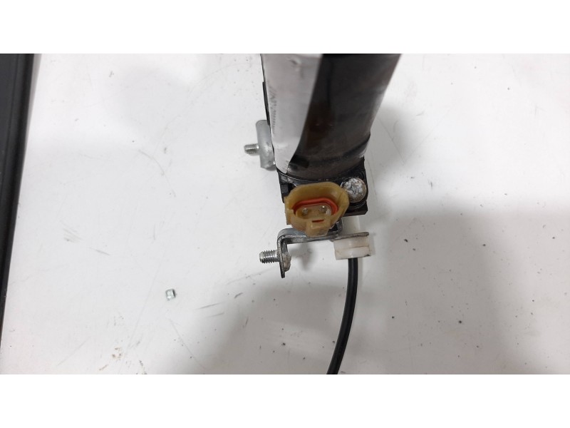 Recambio de elevalunas delantero derecho para hyundai sonata (y4) 2.5i v6 gls referencia OEM IAM 8240238001 ELÉCTRICO 