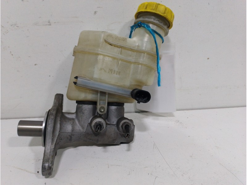 Recambio de bomba freno para fiat 500 cabrio (150) lounge referencia OEM IAM 32069666  