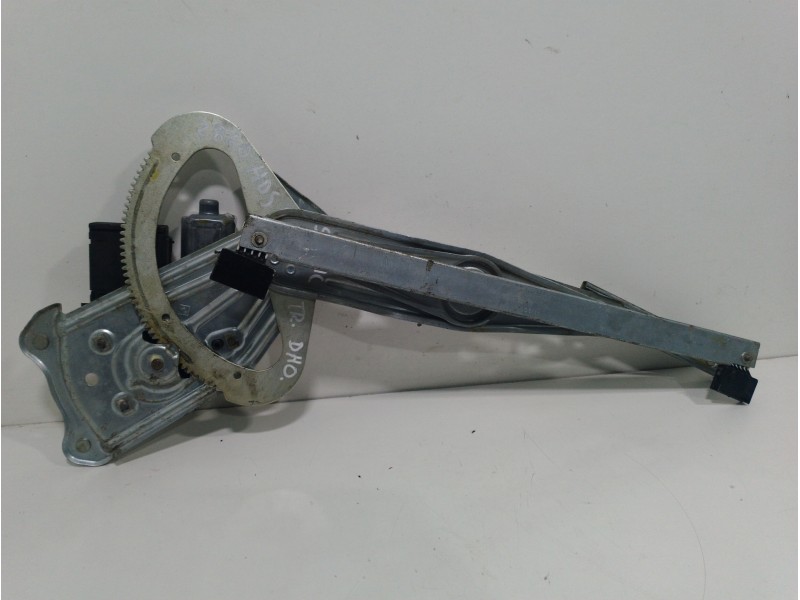 Recambio de elevalunas trasero derecho para renault scenic iii dynamique referencia OEM IAM 827208148R 6 PINES 