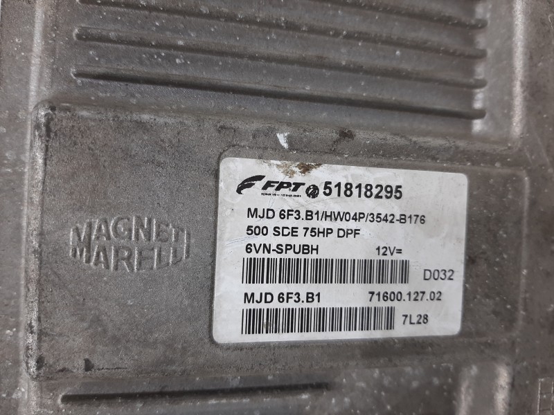 Recambio de centralita motor uce para fiat 500 cabrio (150) lounge referencia OEM IAM 51818295 7160012702 